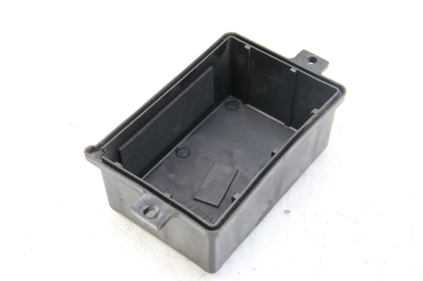 photo de CACHE BATTERIE SYM ORBIT III 3 4T 50 (2021 - 2025) - Détail de la pièce