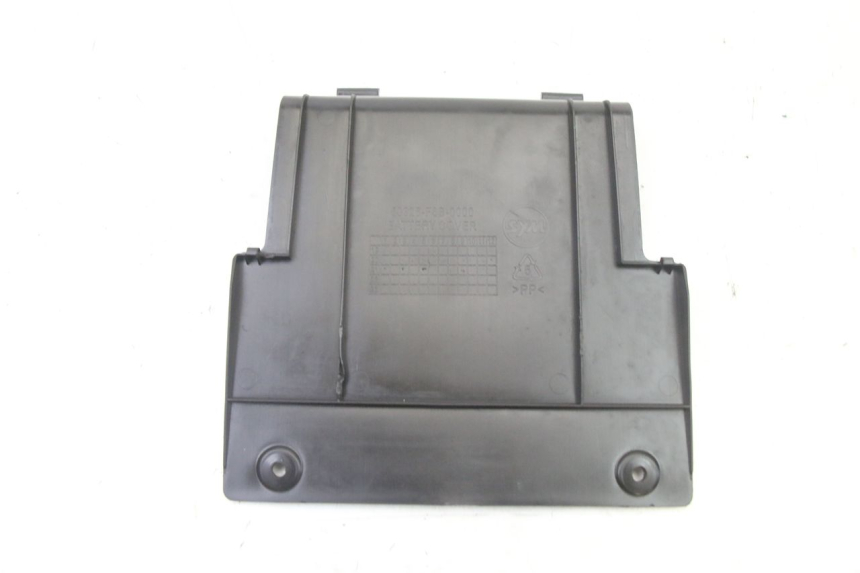 photo de CACHE BATTERIE SYM ORBIT III 3 4T 50 (2021 - 2025) - Zoom état d’usage