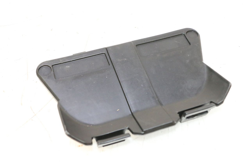 photo de CACHE BATTERIE HONDA PCX (JF57/JF64) 125 (2014 - 2018) - Autre angle de vue