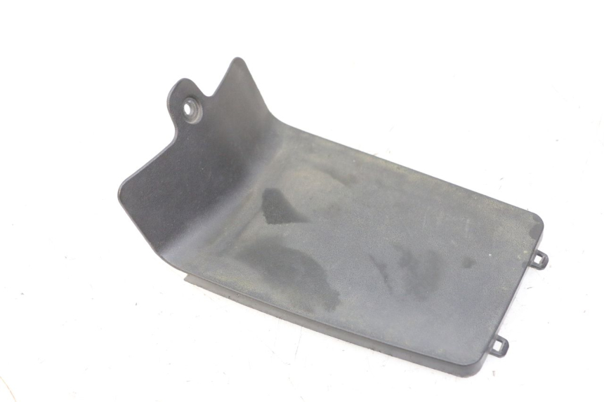 photo de CACHE BATTERIE PEUGEOT KISBEE 4T 50 (2018 - 2022) - Autre angle de vue