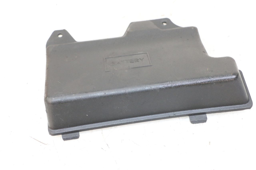 photo de CACHE BATTERIE PIAGGIO ZIP 4T 50 (2018 - 2020) - Zoom état d’usage