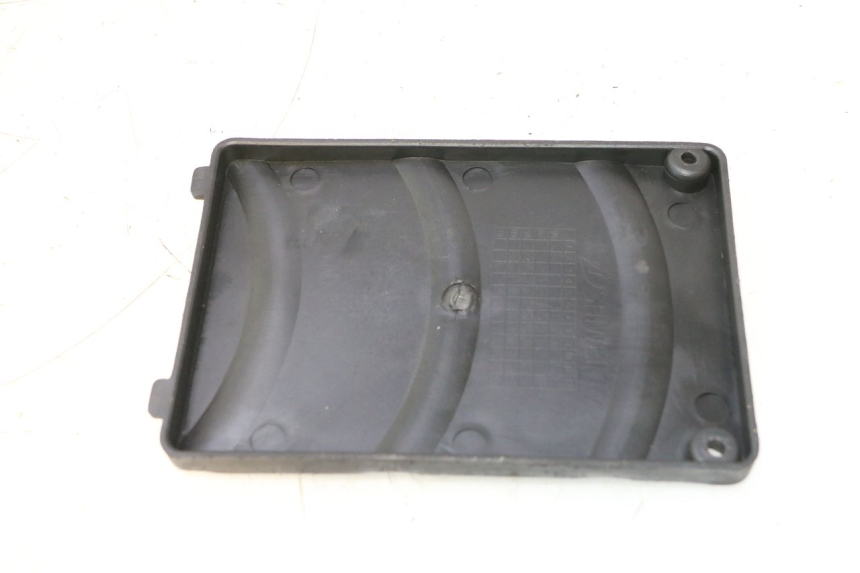 photo de CACHE BATTERIE ORCAL RAPTOR 50 (2015 - 2021) - Détail de la pièce