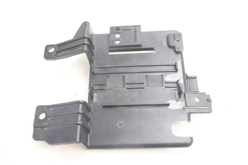 photo de CACHE BATTERIE HARLEY DAVIDSON ROAD GLIDE FLTRXSE 1920 (2018 - 2022) - Détail de la pièce
