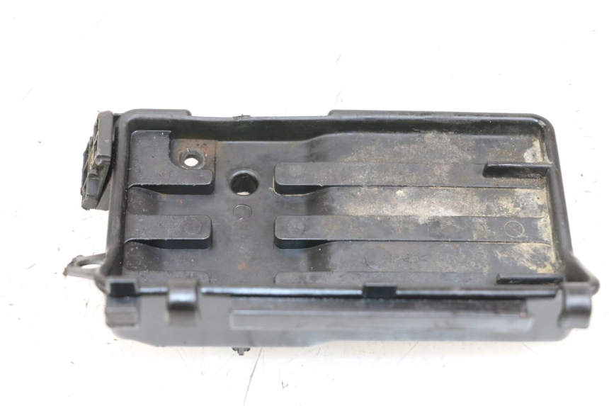 photo de CACHE BATTERIE GILERA RUNNER LC 50 (1997 - 1998) - Autre angle de vue