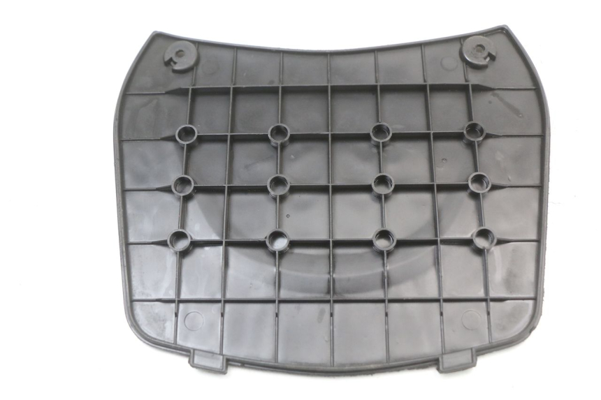 photo de CACHE BATTERIE JM MOTORS SANTANA 50 (2014 - 2023) - Zoom état d’usage