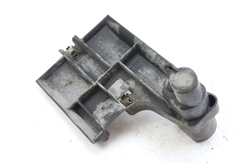 photo de CACHE BATTERIE APRILIA SCARABEO 100 (2003 - 2012) - Détail de la pièce