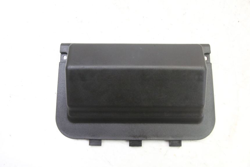 photo de CACHE BATTERIE APRILIA SR 2T 50 (2018 - 2022) - Vue principale
