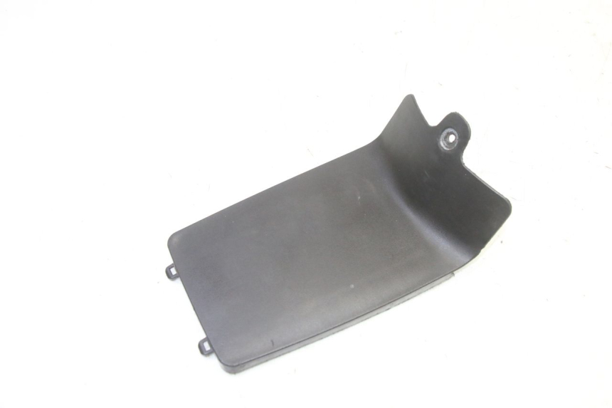 photo de CACHE BATTERIE PEUGEOT STREETZONE I 2T 50 (2018 - 2020) - Détail de la pièce