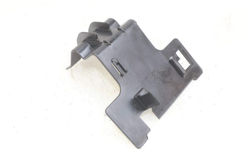 photo de CACHE BATTERIE YAMAHA X-MAX XMAX 125 (2010 - 2013) - Zoom état d’usage