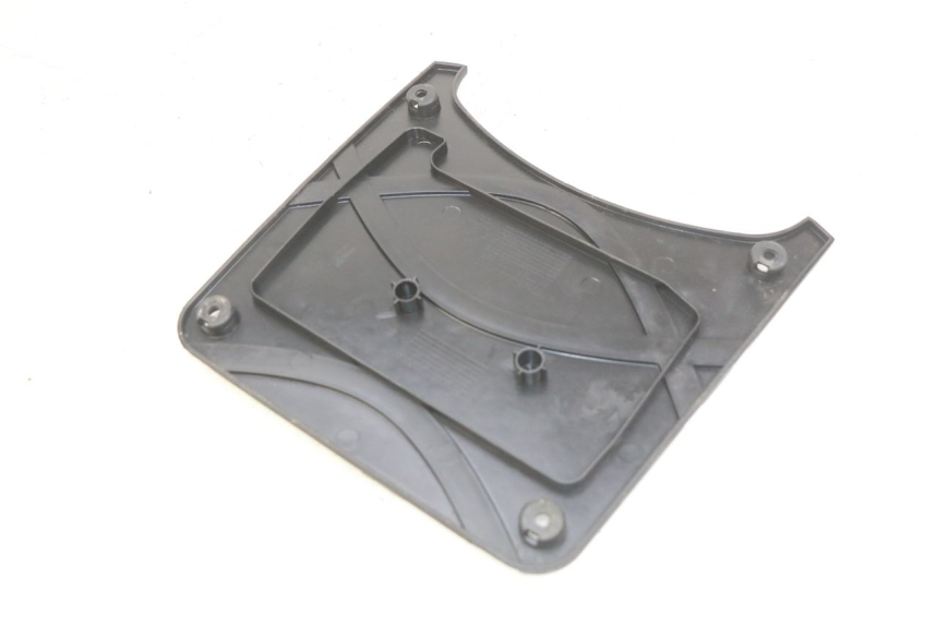 photo de CACHE BATTERIE SYM X-PRO 4T 50 (2014 - 2021) - Détail de la pièce