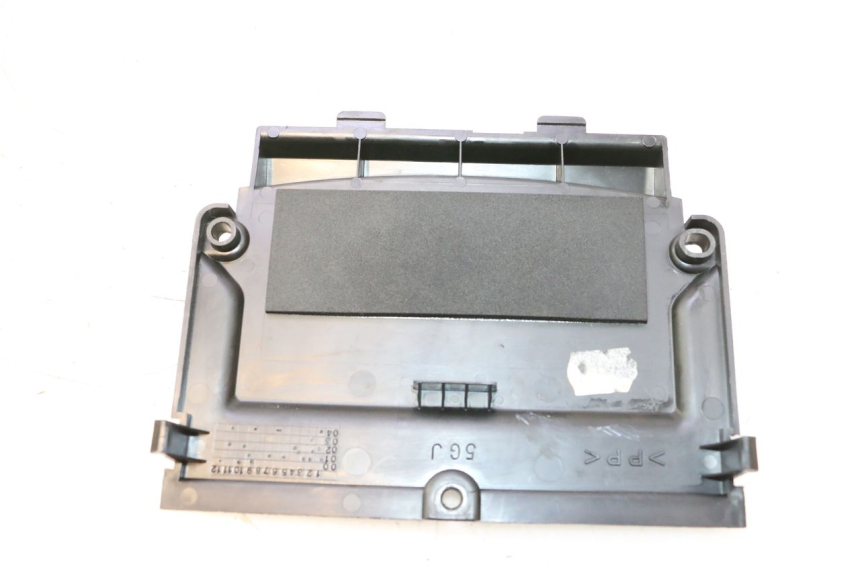 photo de CACHE BATTERIE YAMAHA XP T-MAX ABS 500 (2005 - 2005) - Autre angle de vue