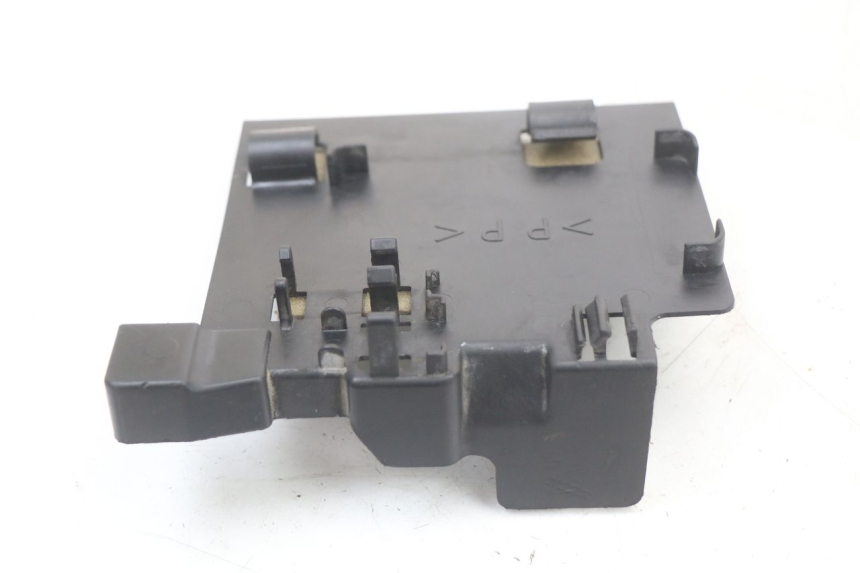 photo de CACHE BATTERIE YAMAHA XVS DRAG STAR DRAGSTAR 650 (1997 - 2007) - Vue d’ensemble