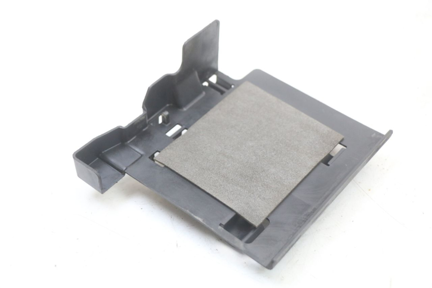 photo de CACHE BATTERIE YAMAHA XVS DRAG STAR DRAGSTAR 650 (1997 - 2007) - État de surface