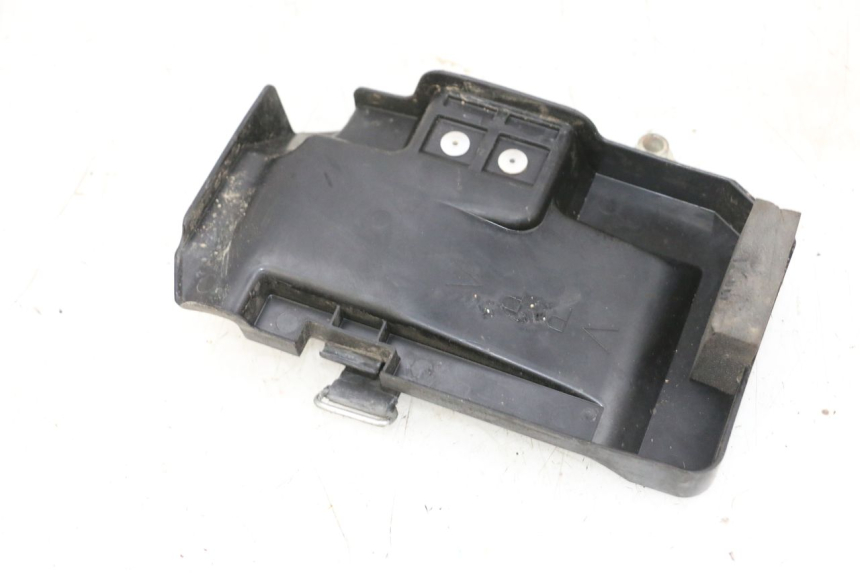 photo de CACHE BATTERIE YAMAHA YFM R RAPTOR 250 (2008 - 2014) - Détail de la pièce