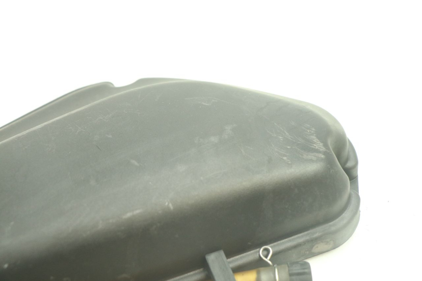 photo de CACHE BOITE AIR KYMCO AGILITY 4T 50 (2018 - 2022) - Zoom état d’usage