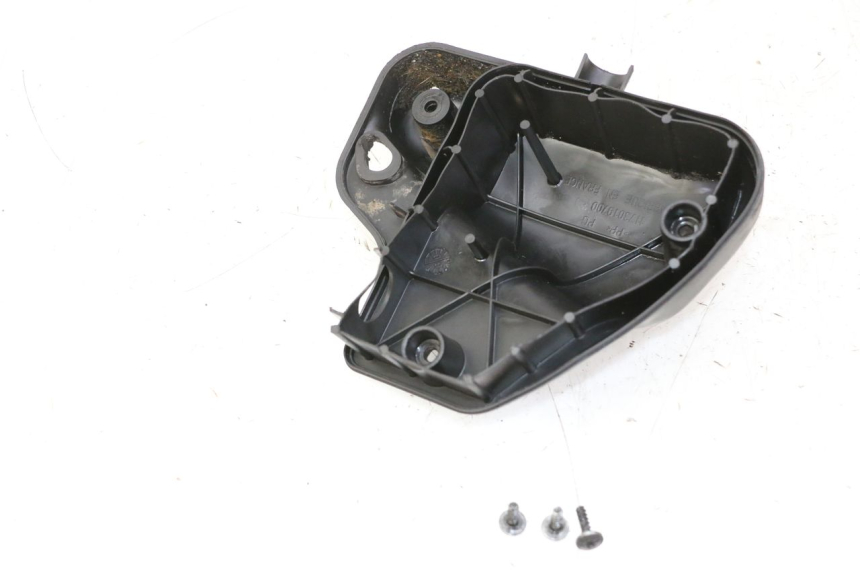 photo de CACHE BOITE AIR PEUGEOT ELYSTAR 50 (2002 - 2014) - Zoom état d’usage