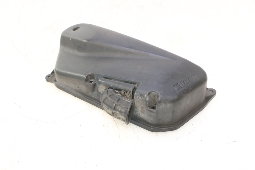photo de CACHE BOITE AIR HONDA FES PANTHEON 125 (2003 - 2007) - Autre angle de vue