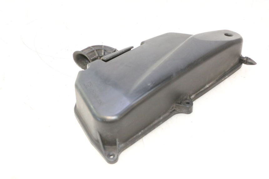 photo de CACHE BOITE AIR HONDA FES PANTHEON 125 (2003 - 2007) - Gros plan technique