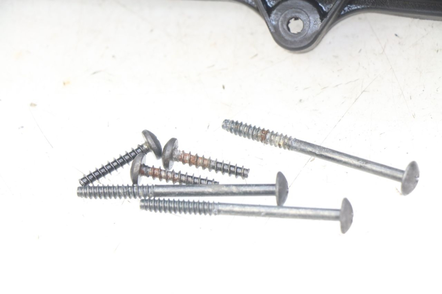 photo de CACHE BOITE AIR HONDA FES S-WING SWING ABS 125 (2007 - 2015) - Autre angle de vue