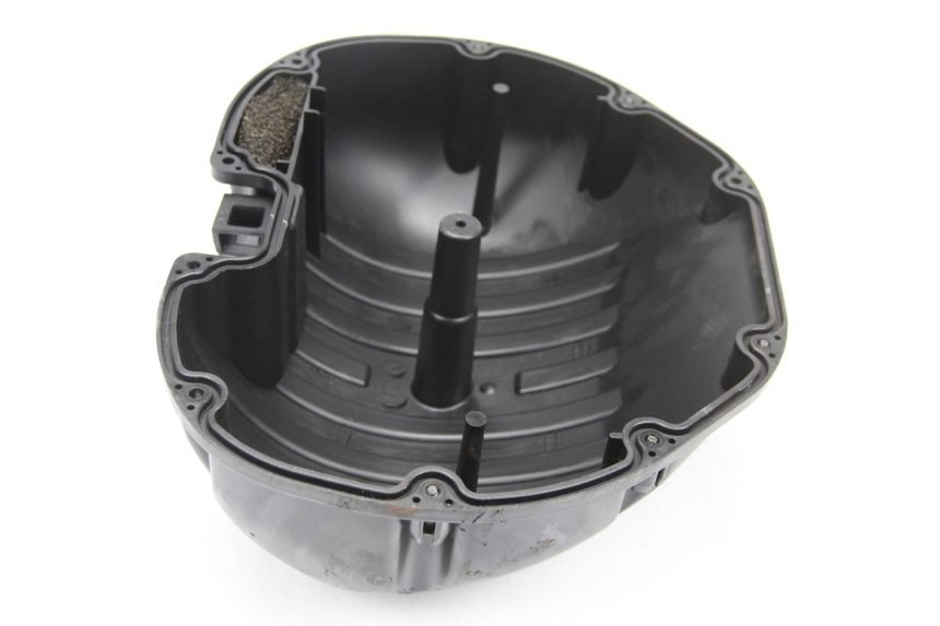 photo de CACHE BOITE AIR SUZUKI GSR 600 (2005 - 2012) - État de surface