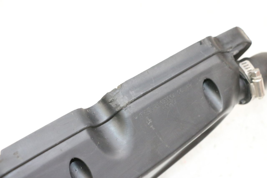 photo de CACHE BOITE AIR PEUGEOT KISBEE 4T 50 (2018 - 2022) - Détail de la pièce