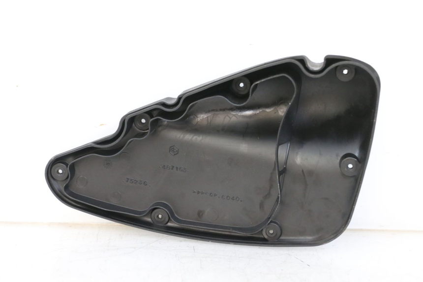 photo de CACHE BOITE AIR RENAULT KOURANOS 125 (2001 - 2004) - Autre angle de vue