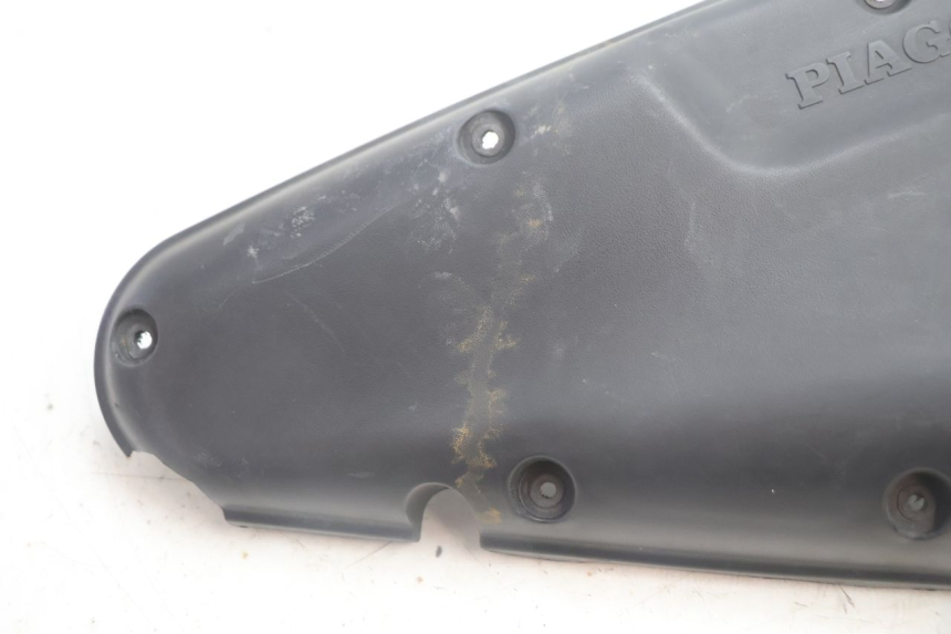 photo de CACHE BOITE AIR PIAGGIO LIBERTY 50 (1998 - 2003) - Détail de la pièce