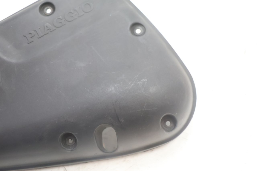 photo de CACHE BOITE AIR PIAGGIO LIBERTY 50 (1998 - 2003) - Zoom état d’usage