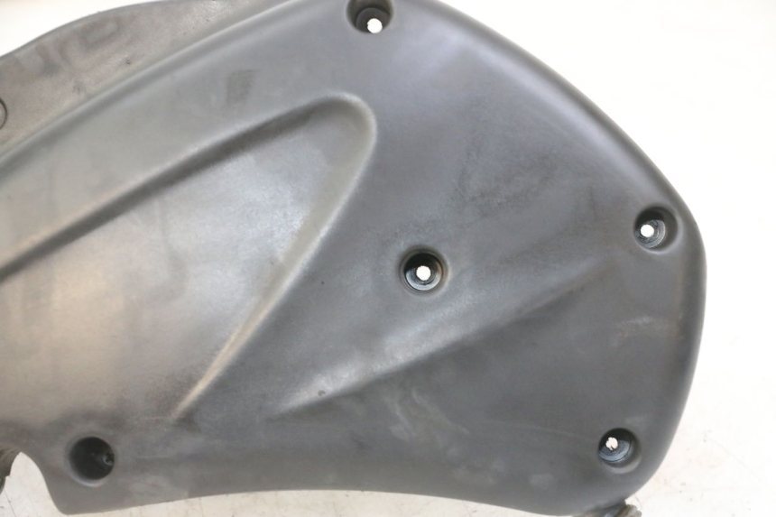 photo de CACHE BOITE AIR PIAGGIO MP3 LT 400 (2007 - 2012) - Gros plan technique