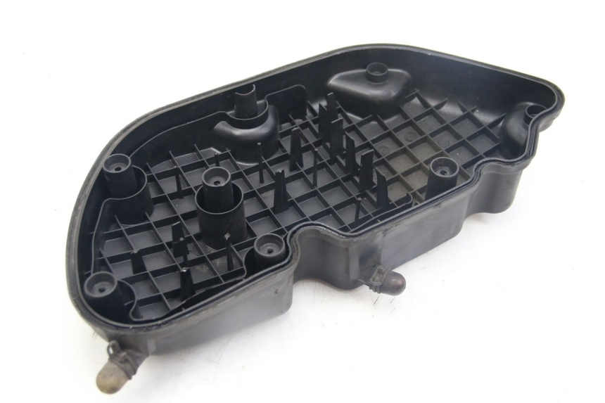 photo de CACHE BOITE AIR PIAGGIO MP3 125 (2006 - 2014) - Vue d’ensemble