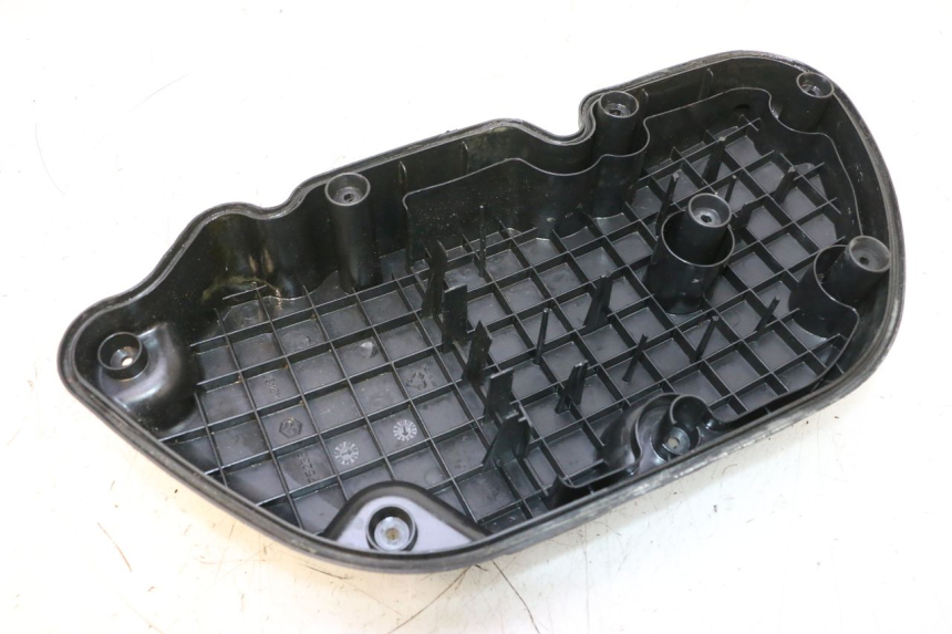 photo de CACHE BOITE AIR PIAGGIO MP3 RL 250 (2006 - 2010) - Détail de la pièce