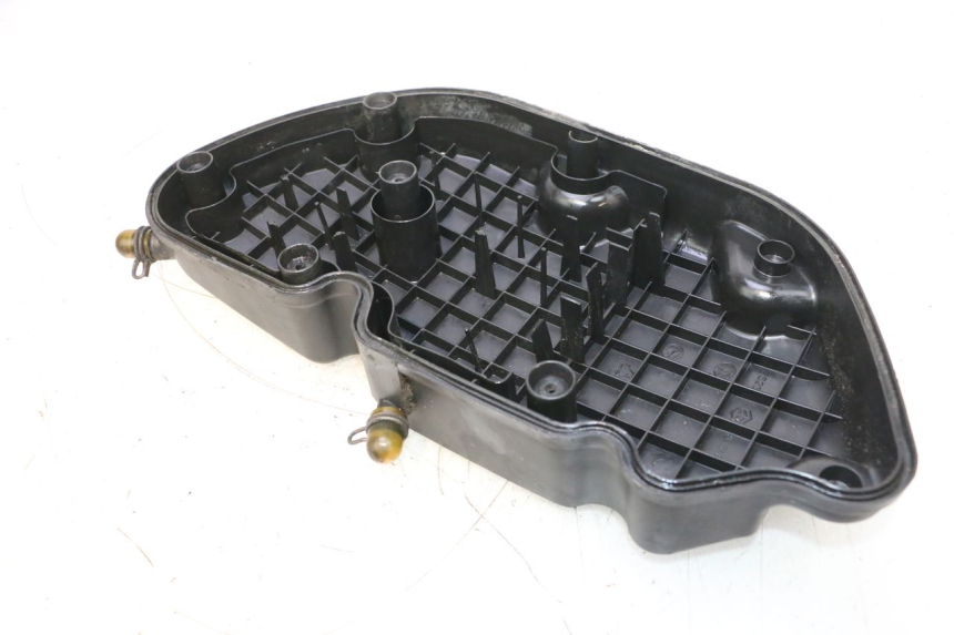 photo de CACHE BOITE AIR PIAGGIO MP3 RL 250 (2006 - 2010) - Zoom état d’usage