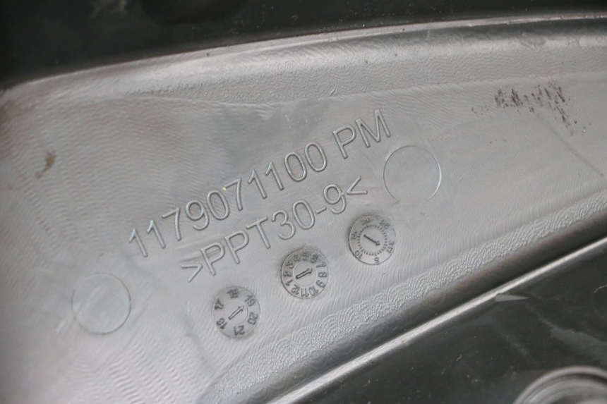 photo de CACHE BOITE AIR PEUGEOT KISBEE 4T 50 (2018 - 2022) - Détail de la pièce