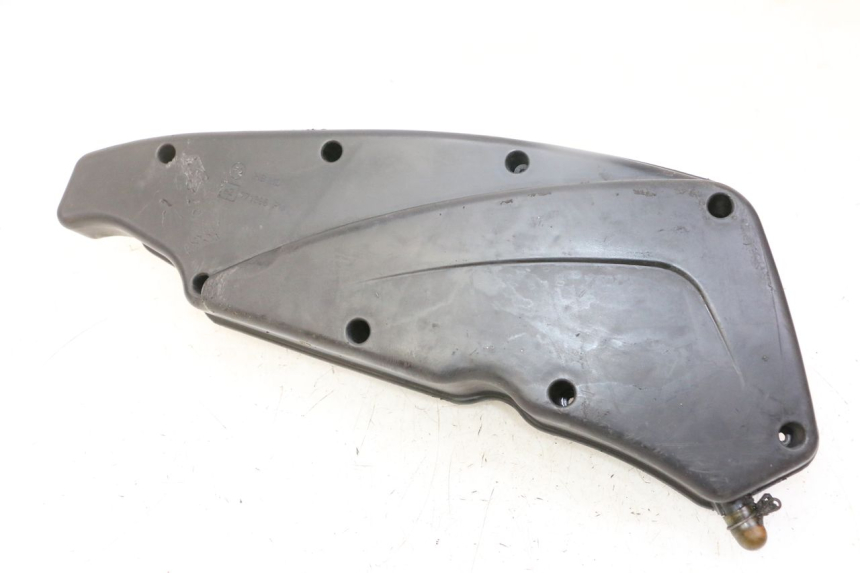 photo de CACHE BOITE AIR PEUGEOT SATELIS 125 (2013 - 2018) - Vue principale