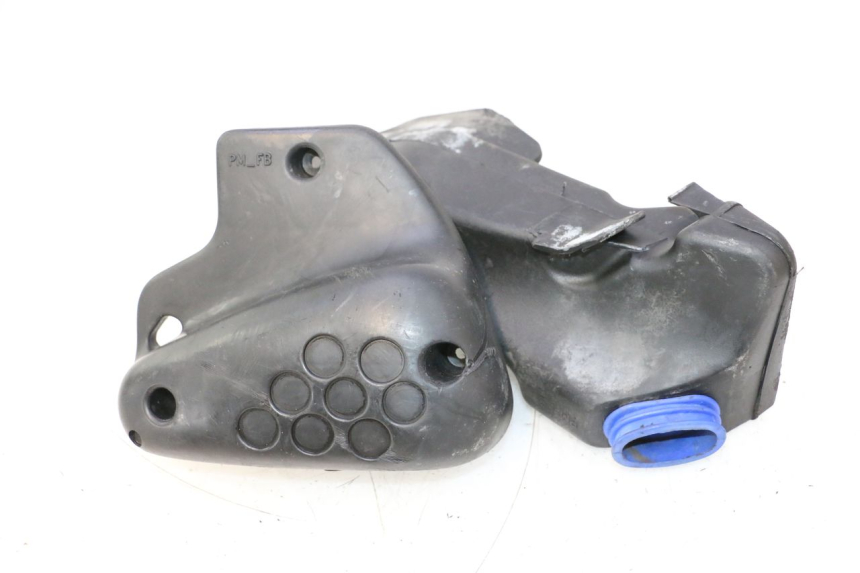 photo de CACHE BOITE AIR PEUGEOT SPEEDFIGHT 2 AC 50 (2000 - 2009) - Détail de la pièce