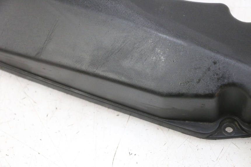 photo de CACHE BOITE AIR SUZUKI BURGMAN 125 (2015 - 2017) - Zoom état d’usage