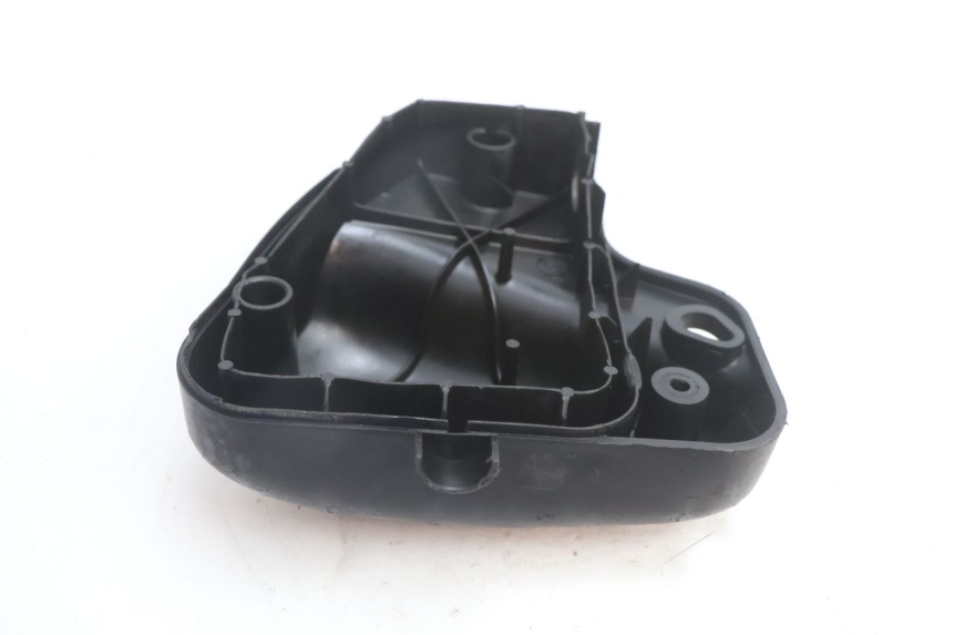 photo de CACHE BOITE AIR PEUGEOT TREKKER TKR 50 (2005 - 2014) - Autre angle de vue