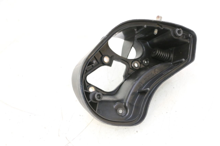 photo de CACHE BOITE AIR PIAGGIO VESPA PK FL 2T 50 (1990 - 1996) - Gros plan technique