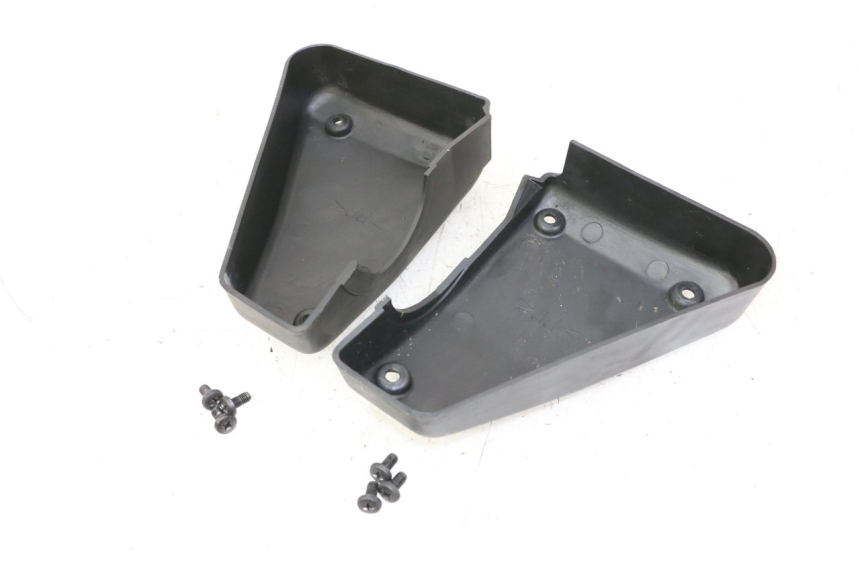 photo de CACHE BOITE AIR YAMAHA FZS FAZER 600 (2001 - 2003) - Zoom état d’usage