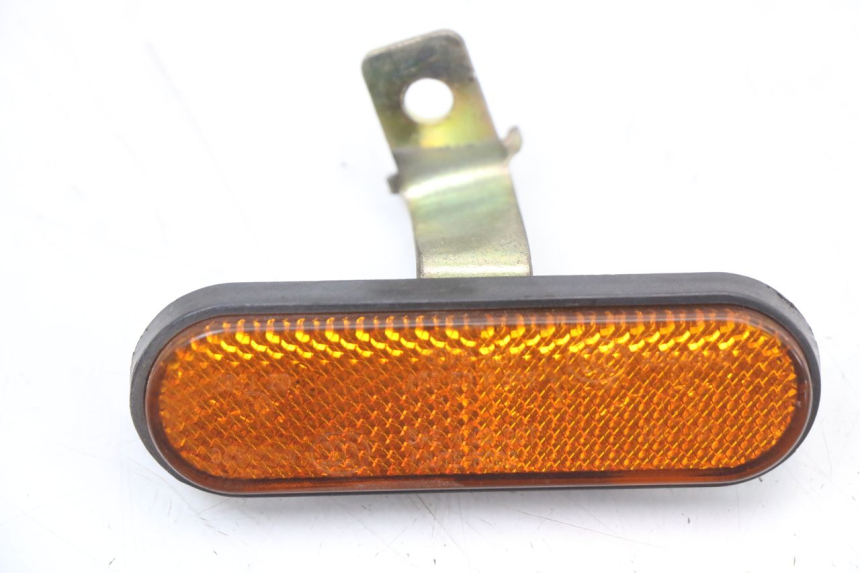 photo de CACHE CHASSIS LATERAL KYMCO AGILITY FR 2T 50 (2012 - 2017) - Gros plan technique