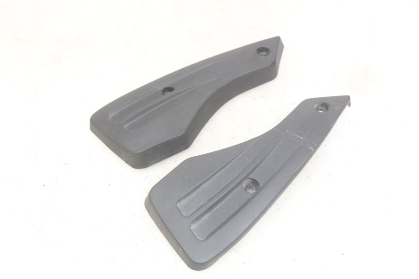 photo de CACHE CHASSIS LATERAL NECO ALEXONE 125 (2017 - 2024) - Zoom état d’usage