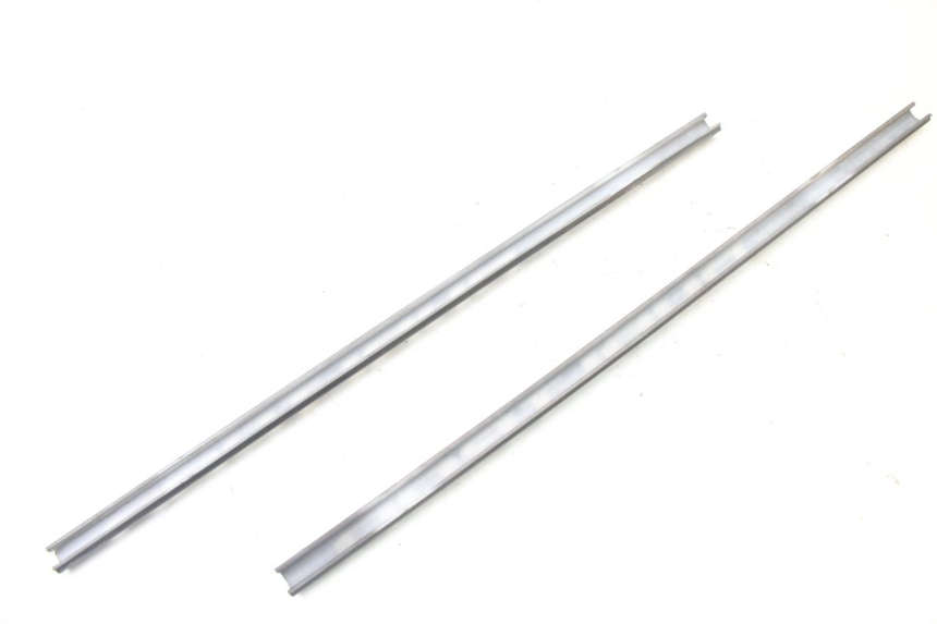 photo de CACHE CHASSIS LATERAL DUALTRON AMINIA 1 - Gros plan technique