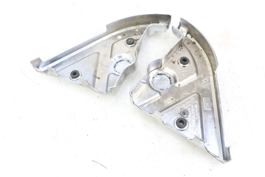 photo de Side frame cover HYOSUNG GV AQUILA 125 (2000 - 2009) - Autre angle de vue