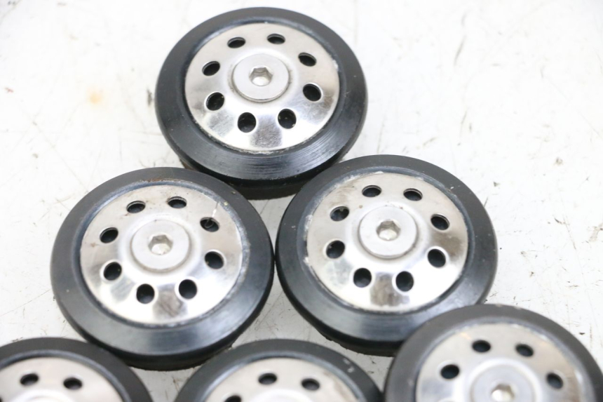 photo de CACHE CHASSIS LATERAL MAG POWER BOMBERS 4T 50 (2016 - 2026) - Gros plan technique