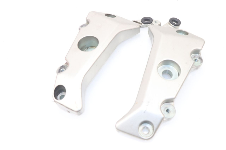 photo de CACHE CHASSIS LATERAL HONDA CBF 500 (2004 - 2007) - Vue principale