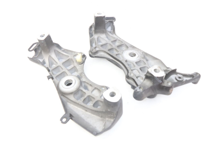photo de CACHE CHASSIS LATERAL HONDA CBRF CBR-F PC41 600 (2011 - 2013) - Détail de la pièce