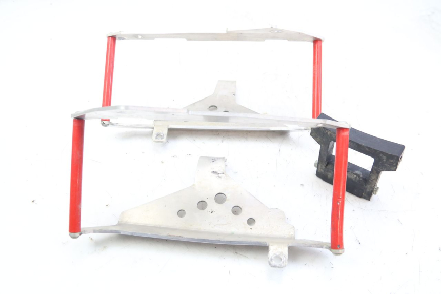 photo de CACHE CHASSIS LATERAL HONDA CRF 250 (2010 - 2013) - Autre angle de vue