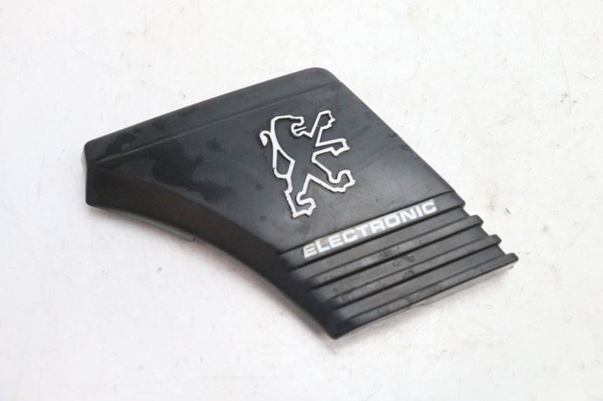 photo de CACHE CHASSIS LATERAL DROIT PEUGEOT 103 SPX CLIP 50 (1989 - 1992) - Vue principale