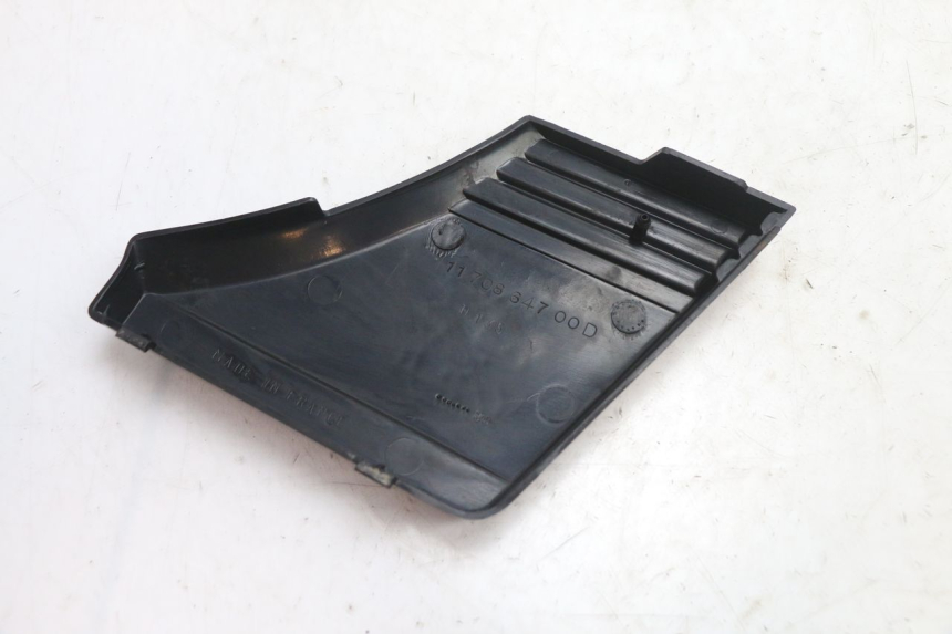 photo de CACHE CHASSIS LATERAL DROIT PEUGEOT 103 SPX CLIP 50 (1989 - 1992) - Autre angle de vue