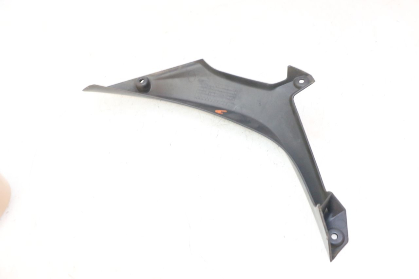 photo de CACHE CHASSIS LATERAL DROIT QUADRO 4 4D 350 (2015 - 2018) - Détail de la pièce